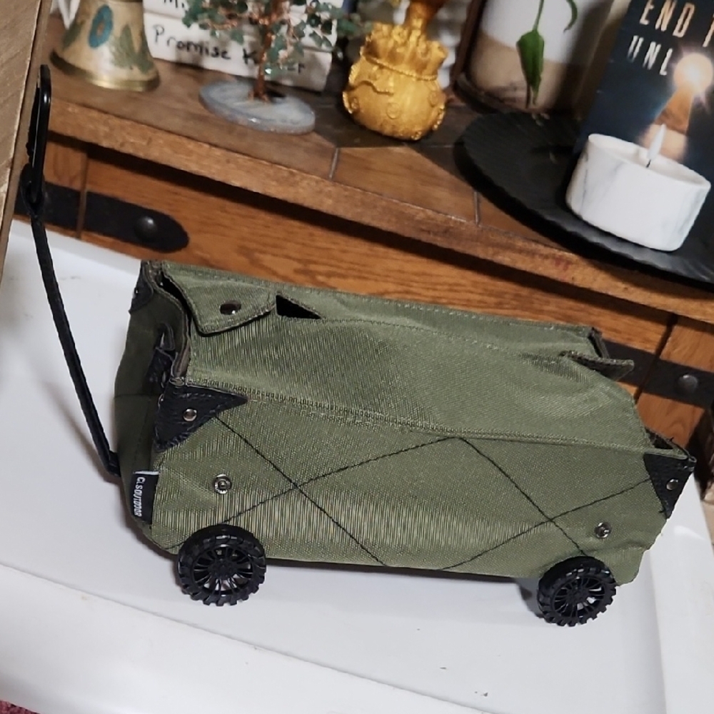 Collapsible Green Storage Bin with Wheels - Picture 3 of 4